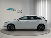 Usado Kia Ceed 135 CV (99 kW) 2022 Blanco Utilitario
