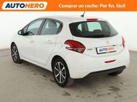 Usado Peugeot 208 Allure 110 CV (80 kW) 2017 Blanco Utilitario
