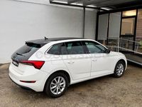 Usado Skoda Scala Active 110 CV (80 kW) 2022 Blanco Utilitario