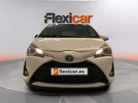 Usado Toyota Yaris Hybrid Active 100 CV (73 kW) 2018 Blanco Berlina