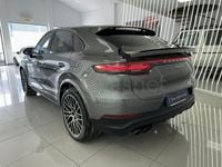 Usado Porsche Cayenne 462 CV (339 kW) 2020 Gris / plata SUV