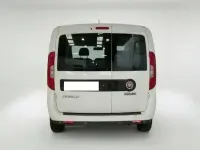 Begagnad Fiat Doblò 95 HK (69 kW) 2021 Vit Minibuss