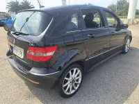 Usado Mercedes B200 140 CV (102 kW) 2010 Negro Monovolumen