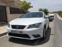 Usado Seat Leon Style 105 CV (77 kW) 2014 Blanco Berlina