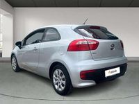 Usado Kia Rio 84 CV (61 kW) 2016 Plateado Utilitario