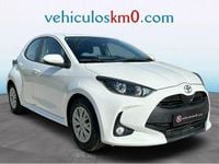 Usado Toyota Yaris Business Edition 69 CV (50 kW) 2022 Blanco Berlina