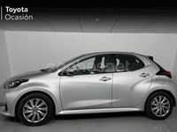 Usado Toyota Yaris Hybrid Active 116 CV (85 kW) 2024 Gris / plata Berlina