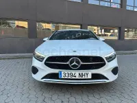 Usado Mercedes A180 136 CV (100 kW) 2024 Blanco Berlina