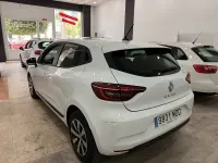 Usado Renault Clio Equilibre 90 CV (66 kW) 2022 Blanco Utilitario
