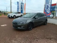Usado Opel Astra S 110 CV (80 kW) 2019 Gris Berlina