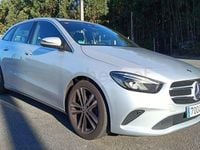 Usado Mercedes B200 150 CV (110 kW) 2020 Gris / plata Monovolumen