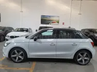 Usado Audi A1 Sportback Ambition 90 CV (66 kW) 2013 Blanco Utilitario