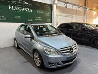 Usado Mercedes B180 Sport Edition 109 CV (80 kW) 2011 Azul Monovolumen