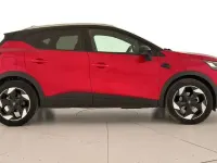Usado Renault Captur Techno 100 CV (73 kW) 2025 Rojo SUV
