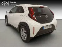 Usado Toyota Aygo X 72 CV (52 kW) 2025 Blanco SUV