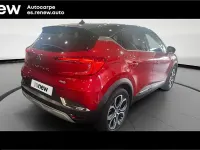 Usado Renault Captur Zen 145 CV (106 kW) 2022 Rojo SUV