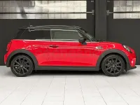 Usado Mini ONE 102 CV (75 kW) 2021 Rojo Utilitario