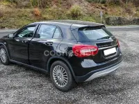 Käytetty Mercedes GLA200 Style 136 HP (100 kW) 2016 Musta Katumaasturi