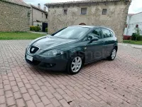 Usado Seat Leon Sport 105 CV (77 kW) 2008 Gris / plata Utilitario