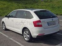 Usado Skoda 105 Active 105 HP (77 kW) 2013 Branco Sedan