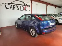 Usado Ford Focus Trend 90 CV (66 kW) 2008 Azul Berlina