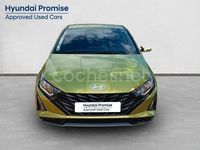 Usado Hyundai i20 100 CV (73 kW) 2024 Amarillo Berlina