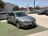Usado Alfa Romeo 147 105 CV (77 kW) 2007 Beige Utilitario