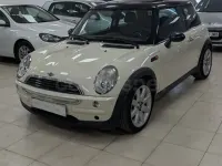 Usado Mini Cooper 116 CV (85 kW) 2006 Beige Utilitario