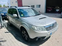 Usado Subaru Forester 147 CV (108 kW) 2010 Gris / plata SUV