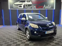 Usado Toyota Urban Cruiser Active 101 CV (74 kW) 2010 Azul Utilitario
