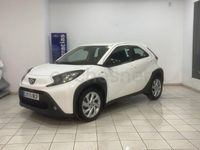 Usado Toyota Aygo X Play 72 CV (52 kW) 2023 Blanco SUV