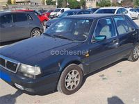 Usado Lancia Thema 120 CV (88 kW) 1993 Verde Berlina