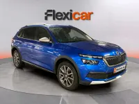 Usado Skoda Kamiq 150 CV (110 kW) 2022 Azul SUV
