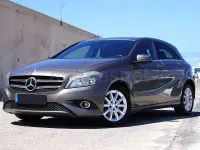 Usado Mercedes A180 Style 122 CV (89 kW) 2013 Marrón Utilitario