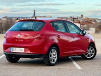 Usado Seat Ibiza Reference 105 CV (77 kW) 2009 Rojo Berlina
