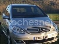 Usado Mercedes B200 140 CV (102 kW) 2007 Gris / plata Monovolumen