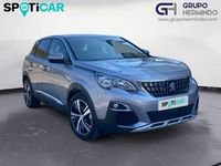Usado Peugeot 3008 Allure 130 CV (95 kW) 2020 Gris / plata SUV