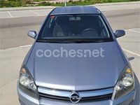 Usado Opel Astra Enjoy 90 CV (66 kW) 2007 Gris / plata Berlina