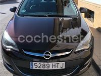 Usado Opel Astra Excellence 130 CV (95 kW) 2013 Marrón Familiar