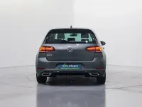 Usado VW Golf VII Advance 150 HP (110 kW) 2020 Cinzento Sedan