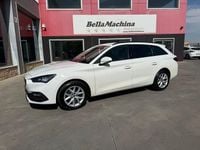 Usado Seat Leon Style 150 CV (110 kW) 2021 Blanco Familiar
