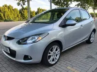 Usado Mazda 2 Active 86 CV (63 kW) 2008 Gris / plata Utilitario