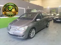 Usado Mercedes B180 109 CV (80 kW) 2005 Beige Monovolumen