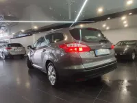 Usado Ford Focus Trend 125 CV (91 kW) 2014 Marrón Familiar