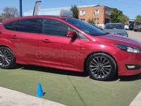 Usado Ford Focus ST-Line 125 CV (91 kW) 2016 Rojo Berlina