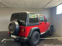 Usado Jeep Wrangler Sport 118 CV (86 kW) 2001 Rojo SUV