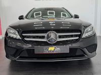 Usado Mercedes C200 160 CV (117 kW) 2021 Gris / plata Familiar