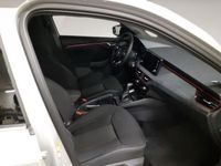 Usado Skoda Scala 115 CV (84 kW) 2024 Gris Utilitario