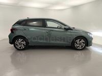 Usado Hyundai i20 100 CV (73 kW) 2025 Verde Utilitario
