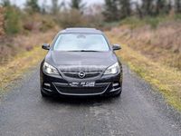 Usado Opel Astra Sportive 165 CV (121 kW) 2012 Negro Berlina